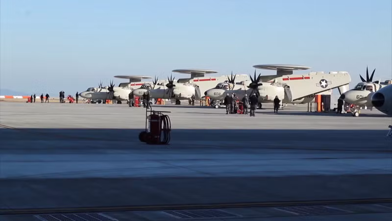 Tuy nhiên, hệ thống APY-9 này lại có một điểm yếu đó là khó phát hiện ra các loại máy bay cỡ nhỏ của đối phương, nhất là những loại máy bay vừa nhỏ vừa có khả năng tránh phản xạ tín hiệu rada tốt như T-50 PAK FA của Nga hoặc J-20 và J-31 của Trung Quốc. Nguồn ảnh: Chosul.