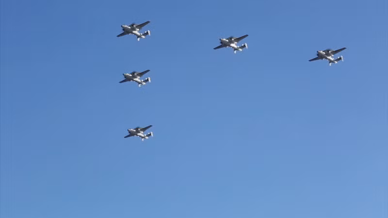 Dù vừa mới đến Nhật vào hồi đầu tháng 2 vừa qua nhưng dàn máy bay E-2D của Mỹ đã có những bài tập luyện và bay tuần tra liên tục trong khu vực biển Nhật Bản và lãnh hải quốc tế giữa các quốc gia trong khu vực này. Nguồn ảnh: Chosul.