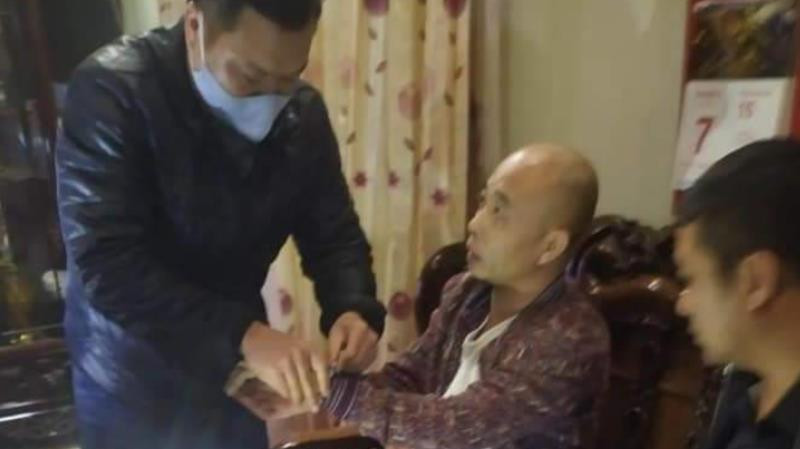 Tối ngày 10/4, Công an tỉnh Thái Bình đã phối hợp với Công an tỉnh Hà Nam bắt giữ đối tượng Nguyễn Xuân Đường (Đường Nhuệ, SN 1971, chồng của bị can Nguyễn Thị Dương) khi đối tượng này đang lẩn trốn tại huyện Lý Nhân, tỉnh Hà Nam.