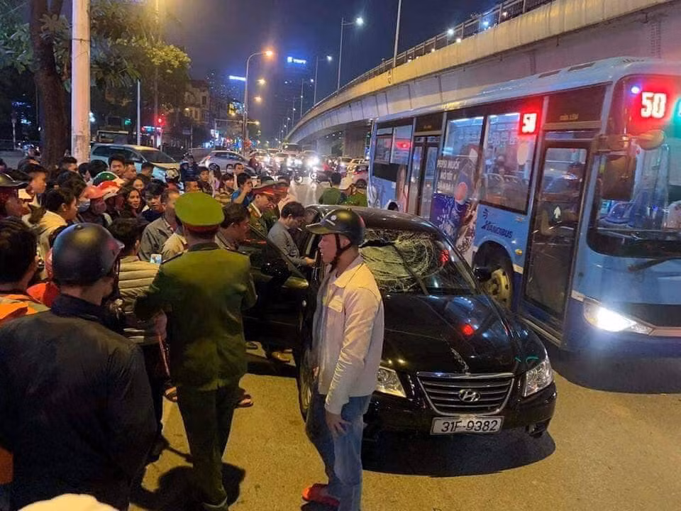 Tai xe gay tai nan lien hoan khien hai ba bau nhap vien la ai?