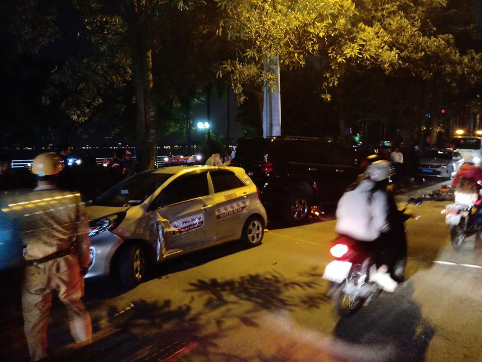 Hậu quả vụ tai nạn nữ tài xế lái Lexus đâm liên hoàn khiến nhiều người bị thương nặng và phải đi bệnh viện cấp cứu.