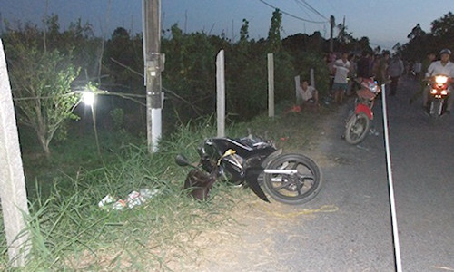 Chong dien cuong cam dao dam chet vo vi ghen tuong