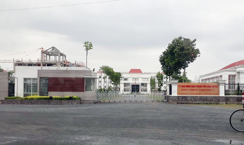 Trụ sở Thành uỷ, HĐND, UBND TP Long Xuyên
