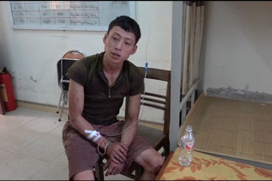 3. Hiếp dâm không thành, dùng dao chém chết 4 người. Tối 6/5/2018, Lý Đình Khánh (31 tuổi, huyện Thạch An, tỉnh Cao Bằng) điều khiển xe máy đi qua nhà chị Phương (người địa phương) rồi xông vào với ý định hiếp dâm. Tuy nhiên nạn nhân chạy được và sang cầu cứu em dâu là chị Triệu Thị Coi ở nhà bên cạnh.