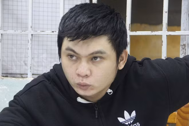 4. Giết bạn gái cũ xong, ôm thi thể ngủ đến 8 tiếng. Ngày 1/6/2018, Vũ Ngọc Hiếu (SN 1989, quê Gia Lai, tạm trú TP HCM) giết bạn gái cũ tại phòng trọ người yêu. Nguyên nhân do bạn gái Hiếu đã có bạn trai mới và không muốn gặp Hiếu nữa.