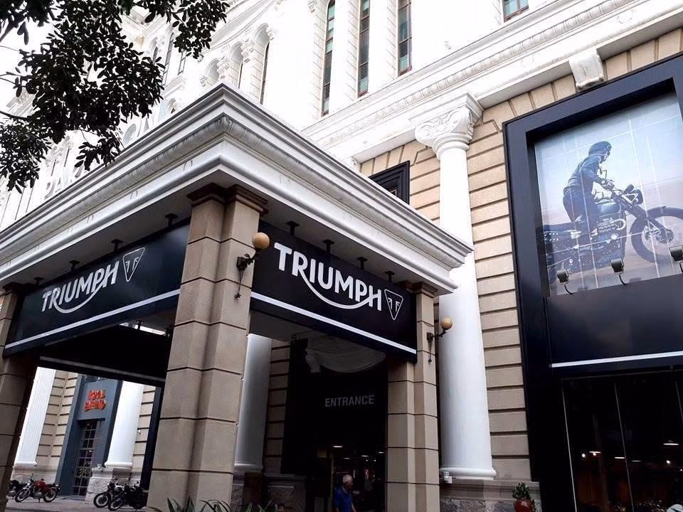 Chua thoat an ban lua Tau: Khaisilk am tham ban 2 lau dai ngan ty-Hinh-4