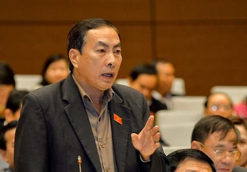 Tuong linh, quan chuc vuong lao ly, dau phai tai Vu “nhom“