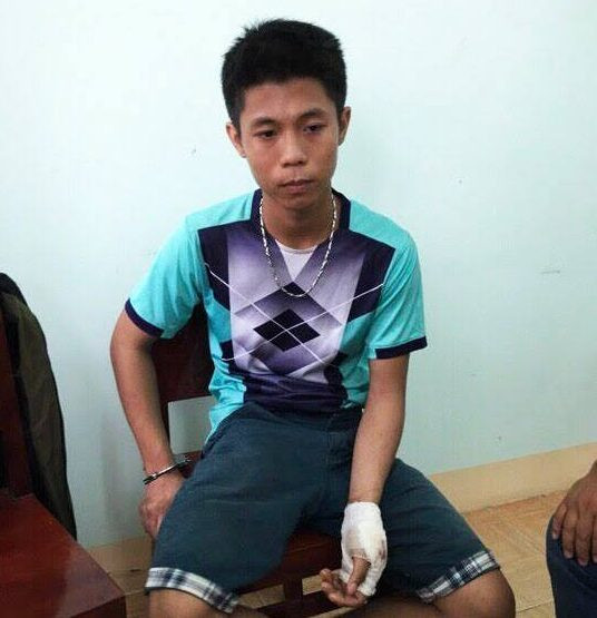 Ngày 13/2/2018 (tức ngày 28 Tết), Tình đâm chết vợ chồng ông Chinh cùng 3 người con gồm: Mai Xuân Triệu (13 tuổi), Mai Huyền Diệu (11 tuổi) và Mai Huyền Diệp (6 tuổi). Gây án xong, hắn ta lấy số tài sản gồm xe máy, lap top, trang sức, khóa cửa rồi đi ra khỏi nhà.