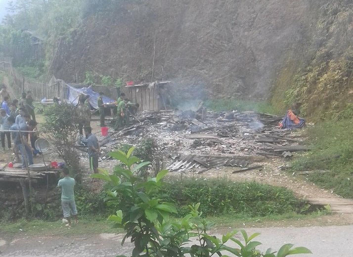 Khánh đuổi theo và dùng dao bầu chém chết chị Phương, chị Coi chạy thoát, hắn không thể đuổi kịp nên vung dao chém chết hai con của chị Coi (6 tuổi và 2 tuổi) và bà Lý Thị Dân (96 tuổi, người thân chị Coi) làm bà bị thương nặng. Khánh tìm hai con của nạn nhân để giết bịt đầu mối nhưng các cháu đã kịp thời chạy thoát. Đối tượng Khánh đã đốt nhà chị Phương trước khi bỏ trốn. Lý Đình Khánh bị khởi tố về hành vi “Giết người”,