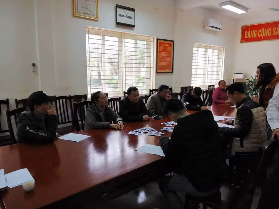 Canh sat “tom” 10 phe ve truoc tran chung ket AFF Cup 2018