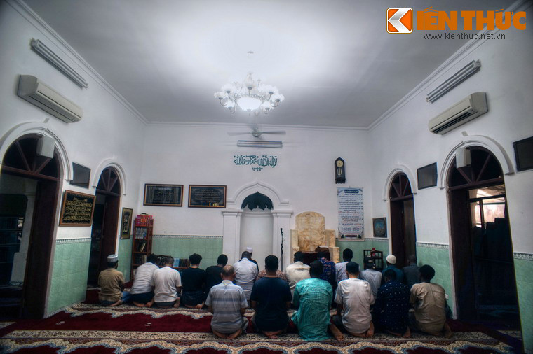 Căn phòng này hướng về phía Tây, hướng của thánh địa Mecca linh thiêng của người Hồi giáo.