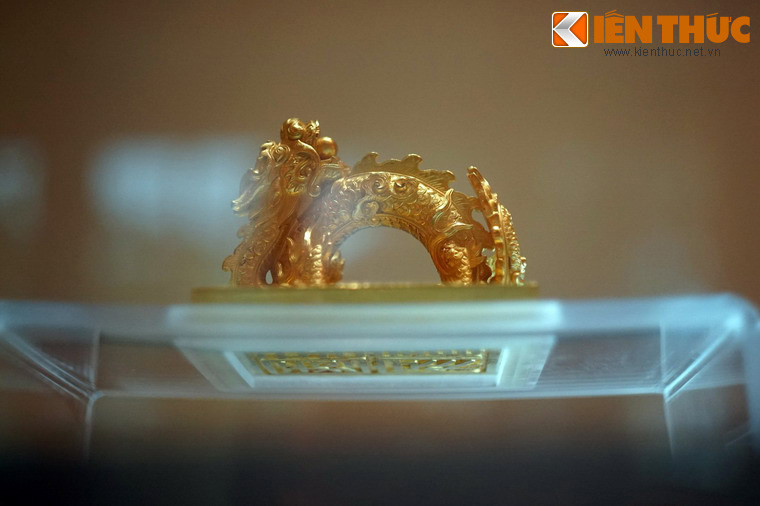 Có thể nói, ấn Quốc gia tín bảo là một hiện vật đặc sắc phản ánh cách thức vận hành của nền hành chính trong quân đội thời nhà Nguyễn.