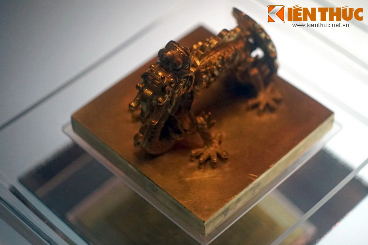 Một số hình ảnh khác về ấn Quốc gia tín bảo.