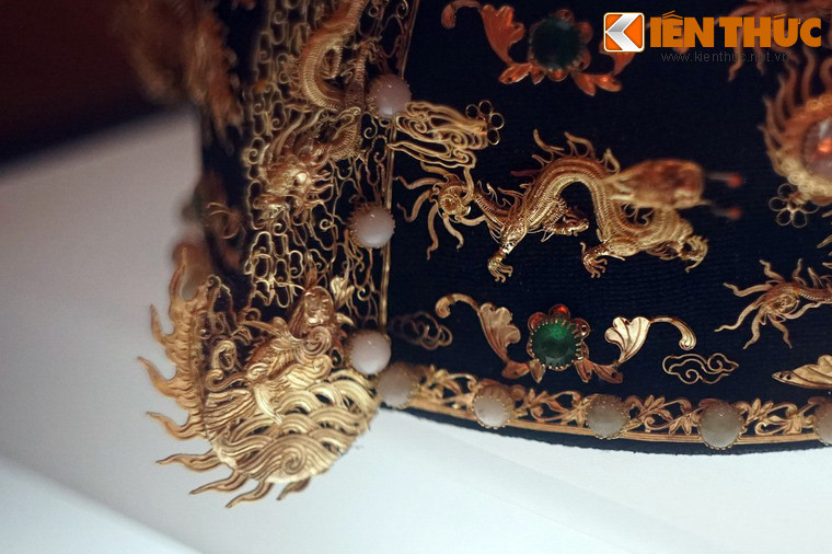 Phải đến những năm gần đây, mũ thượng triều mới được phục chế và trưng bày tại bảo tàng để phục vụ nhu cầu tham quan, nghiên cứu của các tầng lớp nhân dân.