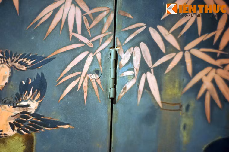 Cây tre với tán lá mềm mại như đang đung đưa trước gió.