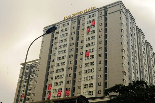 Cư dân khu căn hộ Saigonres Plaza từng treo băngrôn, biểu ngữ phản đối, tố cáo nhiều sai phạm của chủ đầu tư.