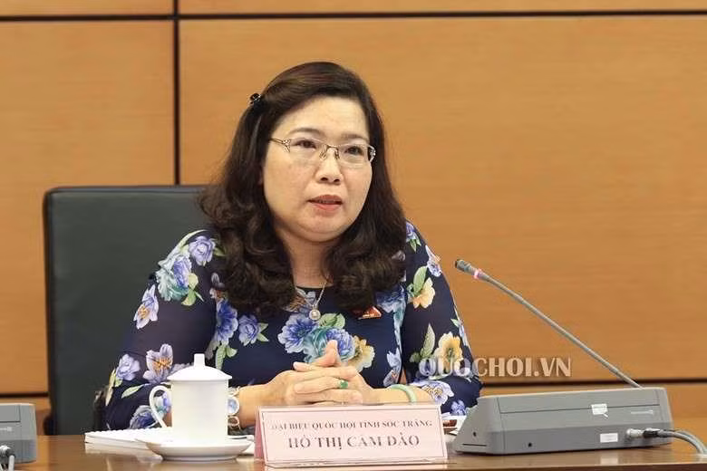 Bà tiếp tục đắc cử Đại biểu khóa XIII và Ủy viên Ủy ban Văn hóa, Giáo dục, Thanh niên, Thiếu niên và Nhi đồng của Quốc hội. (Ảnh: Quốc Hội)