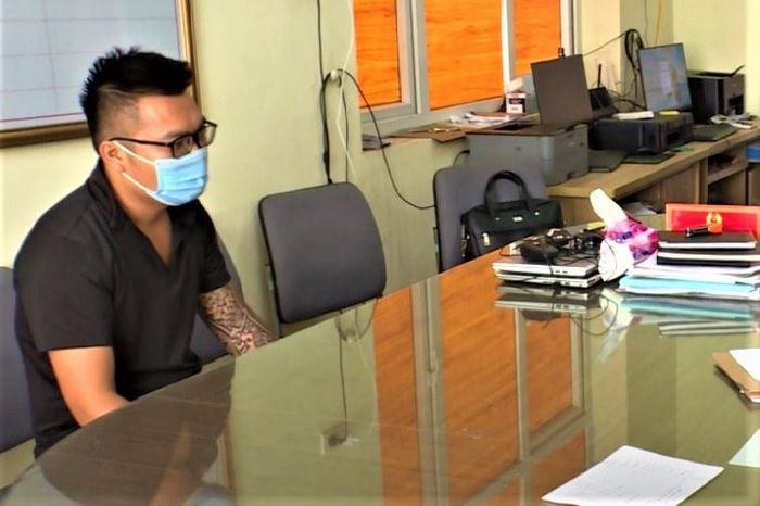  Triệt phá đường dây cá độ bóng đá giải Euro 2020: Công an tỉnh Bắc Ninh đang tạm giữ hình sự Nghiêm Đình Chỉnh (29 tuổi, ở huyện Yên Phong, tỉnh Bắc Ninh) cùng 3 nghi phạm liên quan tới đường dây cá độ bóng đá giải Euro 2020. Theo đó, từ tài khoản nguồn, Chỉnh bán lại tài khoản lẻ và điểm dùng để cá độ cho các con bạc. Số tiền giao dịch mùa giải Euro 2020 của đường dây này khoảng 2 tỷ đồng.