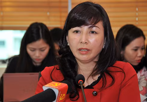  Bà Lê Thị Thu Hồng từng trải qua các vị trí công tác: Phó Trưởng ban Ban Xây dựng Đoàn, Tỉnh đoàn Thanh niên Hà Bắc; Bí thư Tỉnh đoàn, Chủ tịch Hội Liên hiệp Thanh niên Việt Nam tỉnh Bắc Giang; Chủ nhiệm Ủy ban Kiểm tra Tỉnh ủy, Phó Bí thư Thường trực Tỉnh ủy, Trưởng đoàn Đoàn đại biểu Quốc hội khóa XIV tỉnh Bắc Giang.