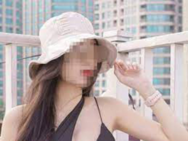 Quá trình làm việc, Công an Hà Nội đã kiểm tra điện thoại của các chiến sĩ Công an phường.