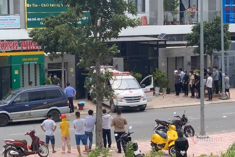 Tin nong 21/6: Hai nguoi chet trong cong ty bat dong san