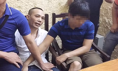 Am anh sau hoc mat cua me, cha tu tu