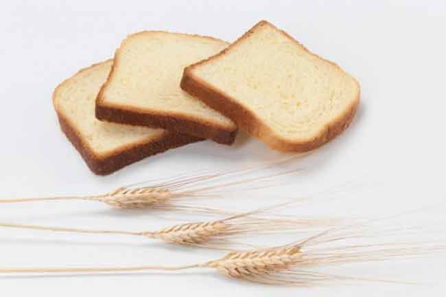 Tránh ăn bột mì: Hãy giảm lượng bột mì trong chế độ ăn. Hãy tránh ăn bánh mì và các loại bánh ngọt trong thời gian giảm cân.