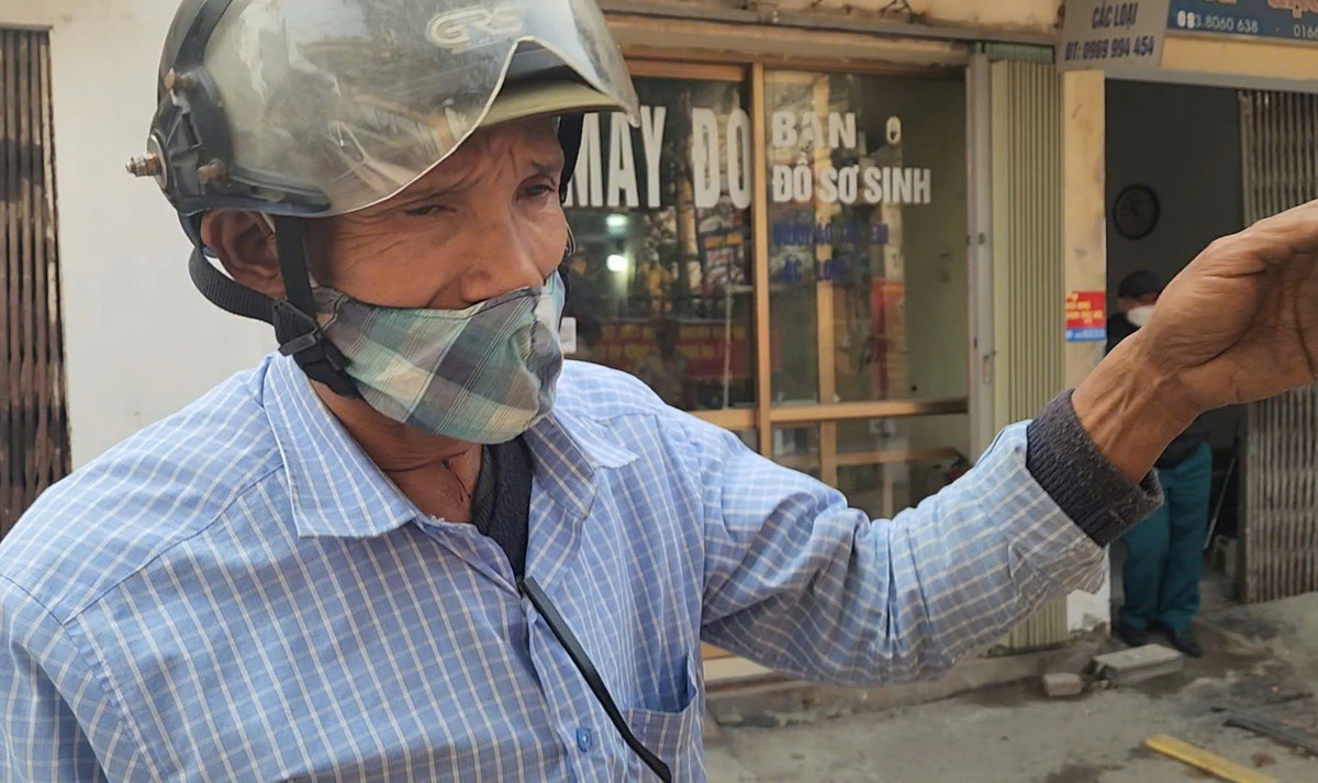 Bị phát hiện hành vi vượt đèn đỏ, ông Trịnh Văn Q (SN 1969) cho rằng bản thân không vi phạm vì "lâu nay vẫn đi thế". Ông Q cũng thừa nhận không quan sát đèn vì "cứ đi theo họ". Sau khi được tổ công tác cho xem hình ảnh vi phạm và tuyên truyền về hành vi vi phạm giao thông, ông Q đã ký vào biên bản. Tuy nhiên, người đàn ông này lại "ăn vạ" khi yêu cầu CSGT trả GPLX thì mới chịu về. Dù vậy, yêu cầu của người này bất thành.