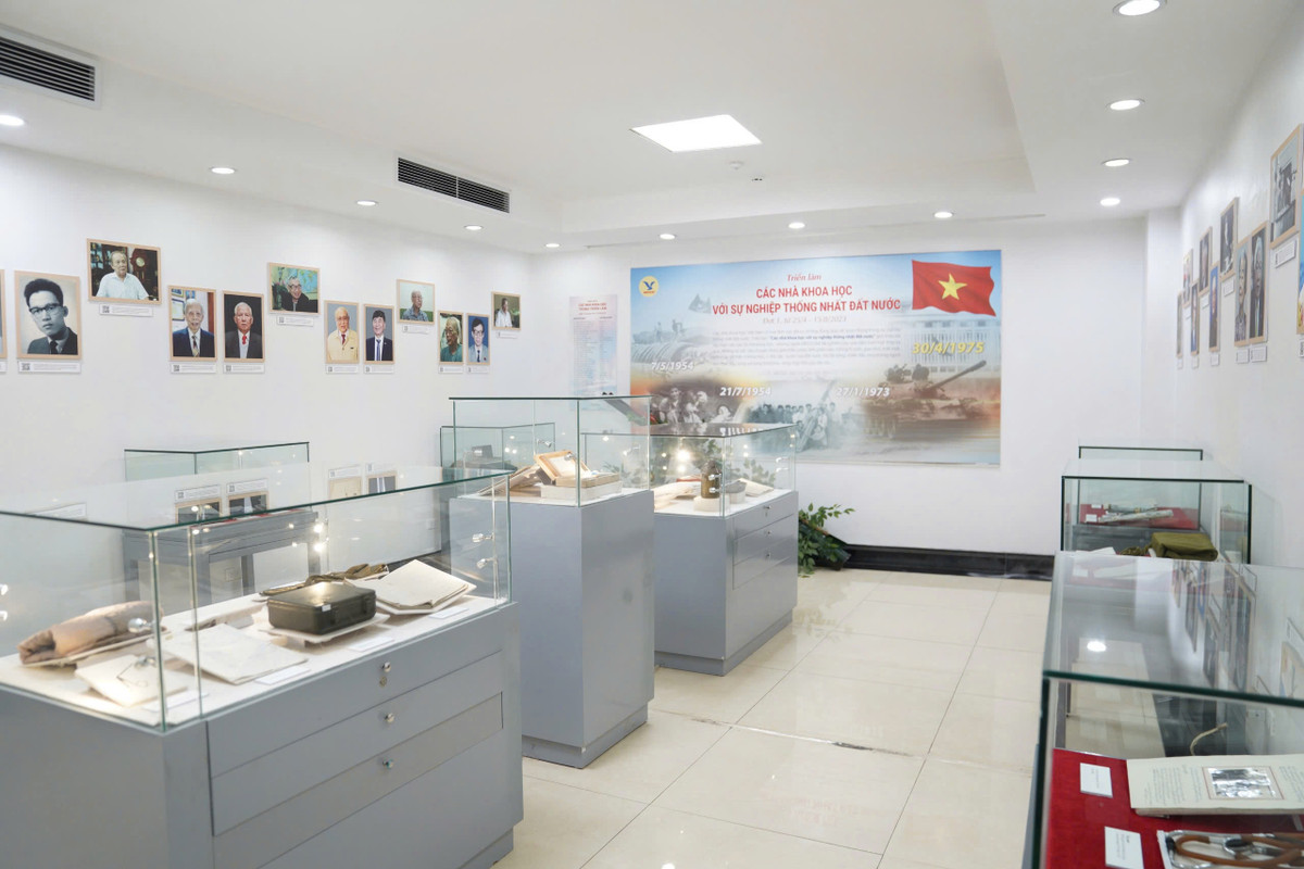 Tham quan bảo tàng của công viên, các bạn trẻ sẽ được gợi mở, đánh thức tinh thần tự giác trong học tập và tìm hiểu về nền khoa học Việt Nam qua từng giai đoạn phát triển.