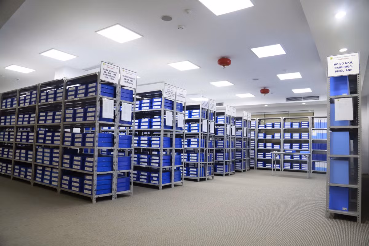 “Với sứ mệnh đặc biệt là "không gian di sản các nhà khoa học", những di sản vô giá này đã được các chuyên gia của MedGroup dành hơn 10 năm tỉ mỉ thu thập qua những cuộc gặp mặt trực tiếp với các nhà khoa học, cộng sự và người thân của họ cũng như các nhân chứng.