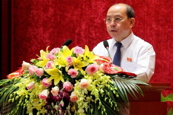 Trình độ chuyên môn: Đại học Kinh tế Quốc dân (chuyên ngành vật giá); Đại học Kinh tế (chuyên ngành kế toán); thạc sĩ quản lý công.