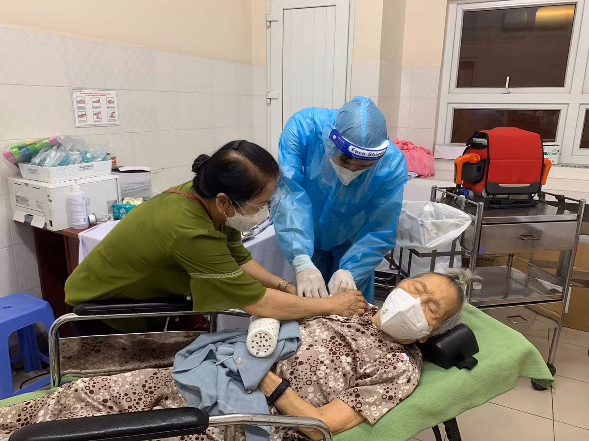 TP HCM thi diem xa hoi hoa trung tam cham soc nguoi cao tuoi