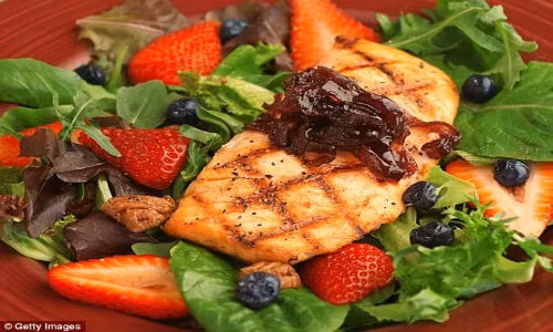 Nhung thuc pham giau vitamin giup lan da tuoi tre