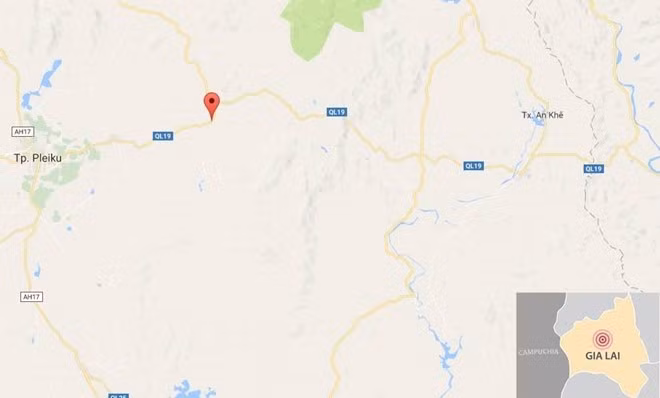 Xe buyt dua don hoc sinh tong xe tai lam 3 nguoi chet-Hinh-2