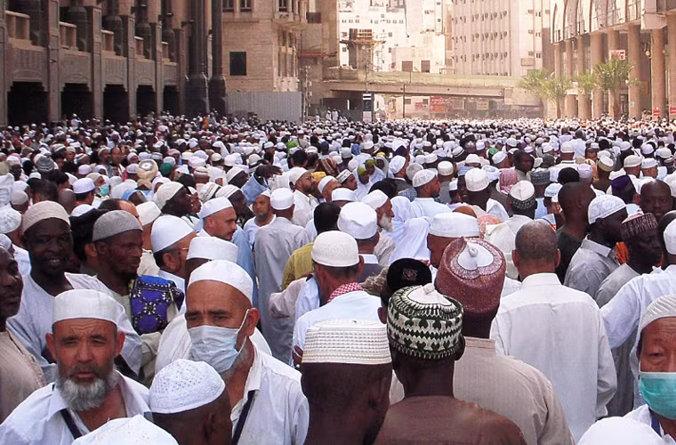 Hàng triệu tín đồ đạo Hồi có mặt ở nhiều đường phố ở thánh địa Hồi giáo Mecca năm 2009.