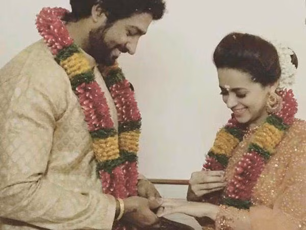 Sao nu An Do bi cuong hiep tap the lang le dinh hon-Hinh-2