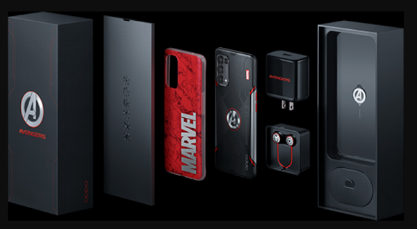 Giữa thân máy là logo chữ "A" tượng trưng cho "Avengers", cũng là biểu tượng được in trên khiên của Captain America. Logo được hoàn thiện bằng quy trình thấu kính Fresnel, cho cảm giác mịn bóng khi chạm vào, đồng thời ẩn hiện các chi tiết kết cấu 3D khi nhìn từ nhiều góc độ.