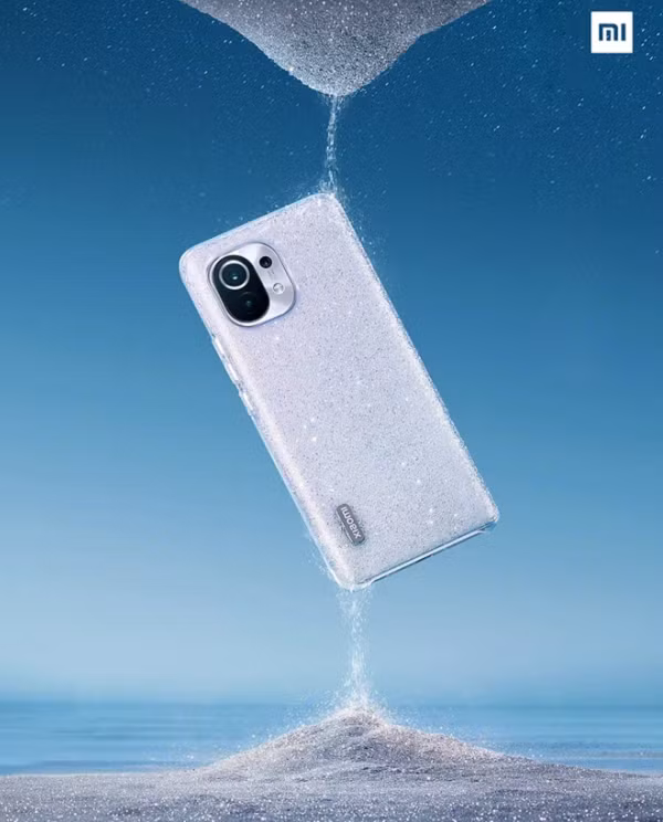 Khi đưa dưới ánh sáng, những hoạ tiết trên Mi 11 Star Diamond sẽ phản chiếu lấp lánh như kim cương.