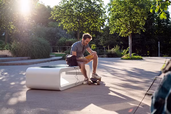 Hầu hết các mẫu mã đều được trang bị (ít nhiều) những tính năng tương tự nhau và chỉ khác biệt về kích thước.