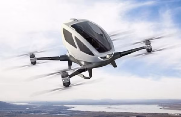 Dù các phương tiện của EHang hướng đến hoạt động trong thành thị, sân bay lên thẳng mới cũng được thiết kế phù hợp với mục đích du lịch sinh thái. Taxi bay sẽ đón khách tại tháp, sau đó đưa họ đi tham quan khu vực xung quanh.