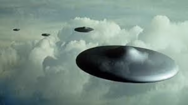"Làn sóng UFO của Bỉ" là thuật ngữ được sử dụng để mô tả một loạt các vụ nhìn thấy vật thể bay không xác định diễn ra từ tháng 11/1989 đến tháng 4/1990 tại Bỉ. Hàng nghìn người cho biết họ đã nhìn thấy nhiều vật thể khác nhau trên bầu trời, có hình tam giác với đèn gắn ở chân đế.
