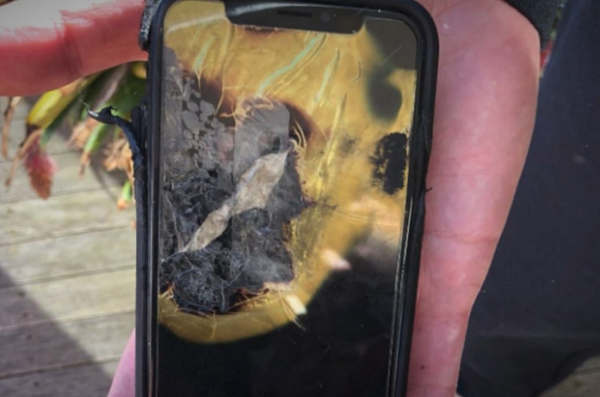 Dù sự việc đã xảy ra từ năm 2019 nhưng nạn nhân tới nay đang thực hiện các hành động pháp lý để kiện Apple ra tòa do không nhận được câu trả lời hợp lí.