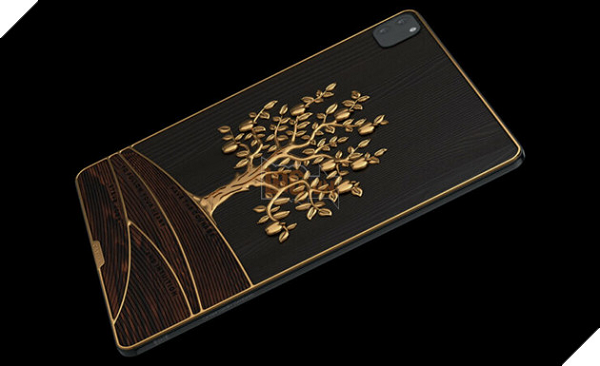 Sản phẩm được phối hai màu: Vàng và đen - đặc trưng của các phiên bản đặc biệt của Caviar.