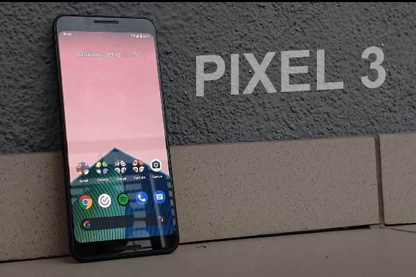 Máy có màn hình 5.5 inch như 6S Plus với độ phân giải Full HD+ cao hơn, vi xử lý cao cấp Snapdragon 845 của Qualcomm, RAM 4GB và 64GB bộ nhớ trong.