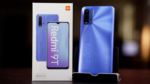 Redmi 9T trang bị chip Snapdragon 662 với RAM 4GB và 64GB bộ nhớ trong (có cả phiên bản RAM 6GB + ROM 128GB) cùng viên pin tới 6.000mAh, hỗ trợ sạc nhanh 18W.