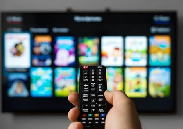 Muốn tắt bỏ tính năng thu thập dữ liệu người dùng trên các dòng Smart TV, người dùng có thể tham khảo những phương pháp sau đây. Đối với các dòng SmartTV SamSung, bấm nút Home trên điều khiển &gt; Chọn Settings (hình cái Gear) &gt; kéo xuống dưới và chọn Support &gt; Term &amp; Policy.