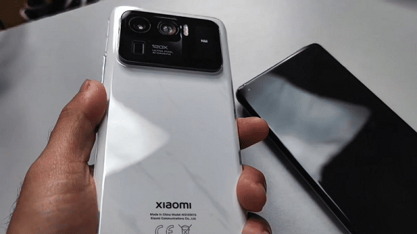 Thông tin rò rỉ cho biết, Mi 11 Pro và Mi 11 Ultra dự kiến sẽ hỗ trợ sạc nhanh 67W. Với thông số này Mi 11 Pro và Mi 11 Ultra khiến người dùng không khỏi mong đợi về tốc độ sạc.