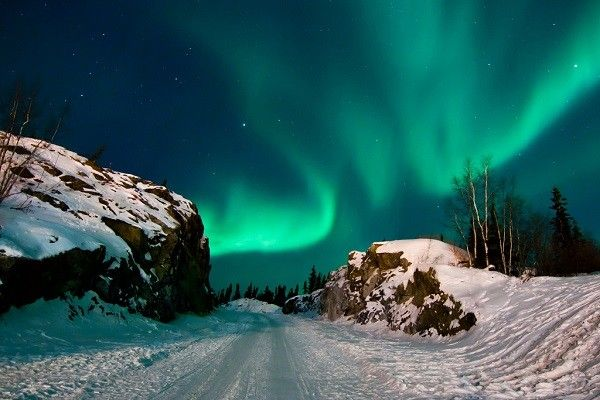 Theo nhiều khảo sát địa lý, khoảng 22% trữ lượng dầu mỏ trên Trái Đất chưa được khám phá nằm dưới các vùng biển lạnh giá của Bắc Cực.