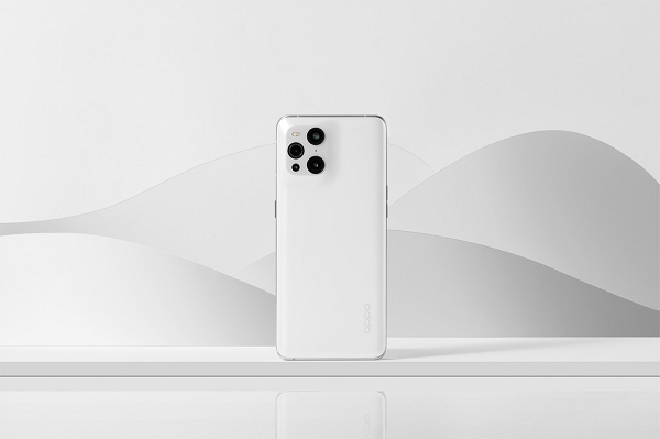  Find X3 Pro là smartphone chủ lực của OPPO trong nửa đầu năm 2021. Một trong những điểm ấn tượng nhất của sản phẩm này đó chính là thiết kế mặt lưng.