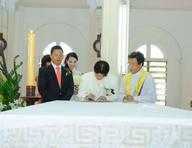 Lo anh dam cuoi bi mat cua Dustin Nguyen va Bebe Pham-Hinh-7